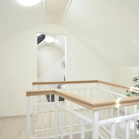 Holiday home 4 Bedroom Cozy In *